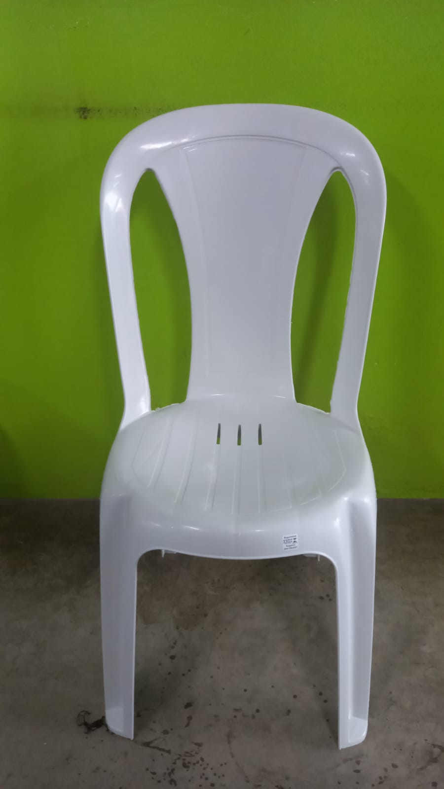 Mesa de Plástico com 04 cadeiras